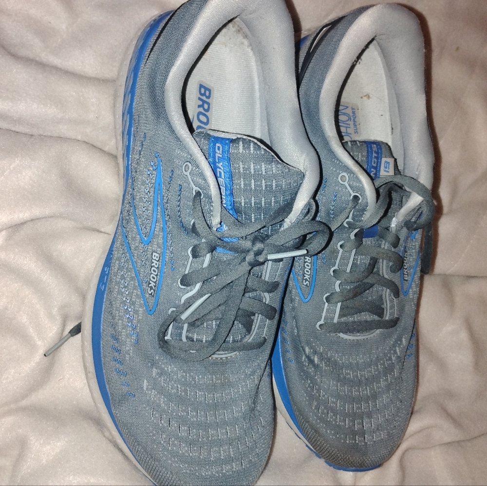 Brooks Mens Glycerin GTS 19 1103571D095 Gray Running Shoes Sneakers Size 11